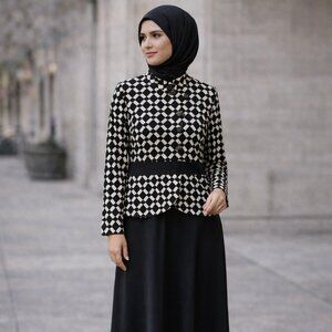 Modest Black & Cream Geometric Maxi Dress – Size 42 (US 10)